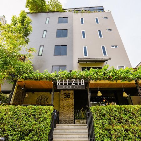 Vaccinated Staff - Oyo 137 Kitzio House Hotell Bangkok Eksteriør bilde